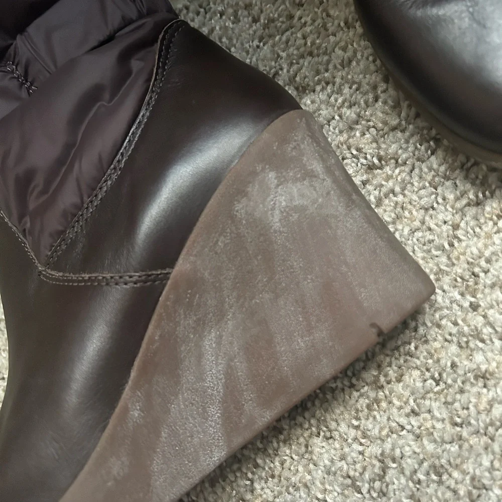 UGG Australia Cassidy Leather Puffy Brown Wedge Winter Boots Women's Size 9 Rain